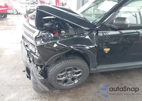 2021 Ford Bronco Sport Badlands z USA, uszkodzony, nr VIN 3FMCR9D9XMRB37335